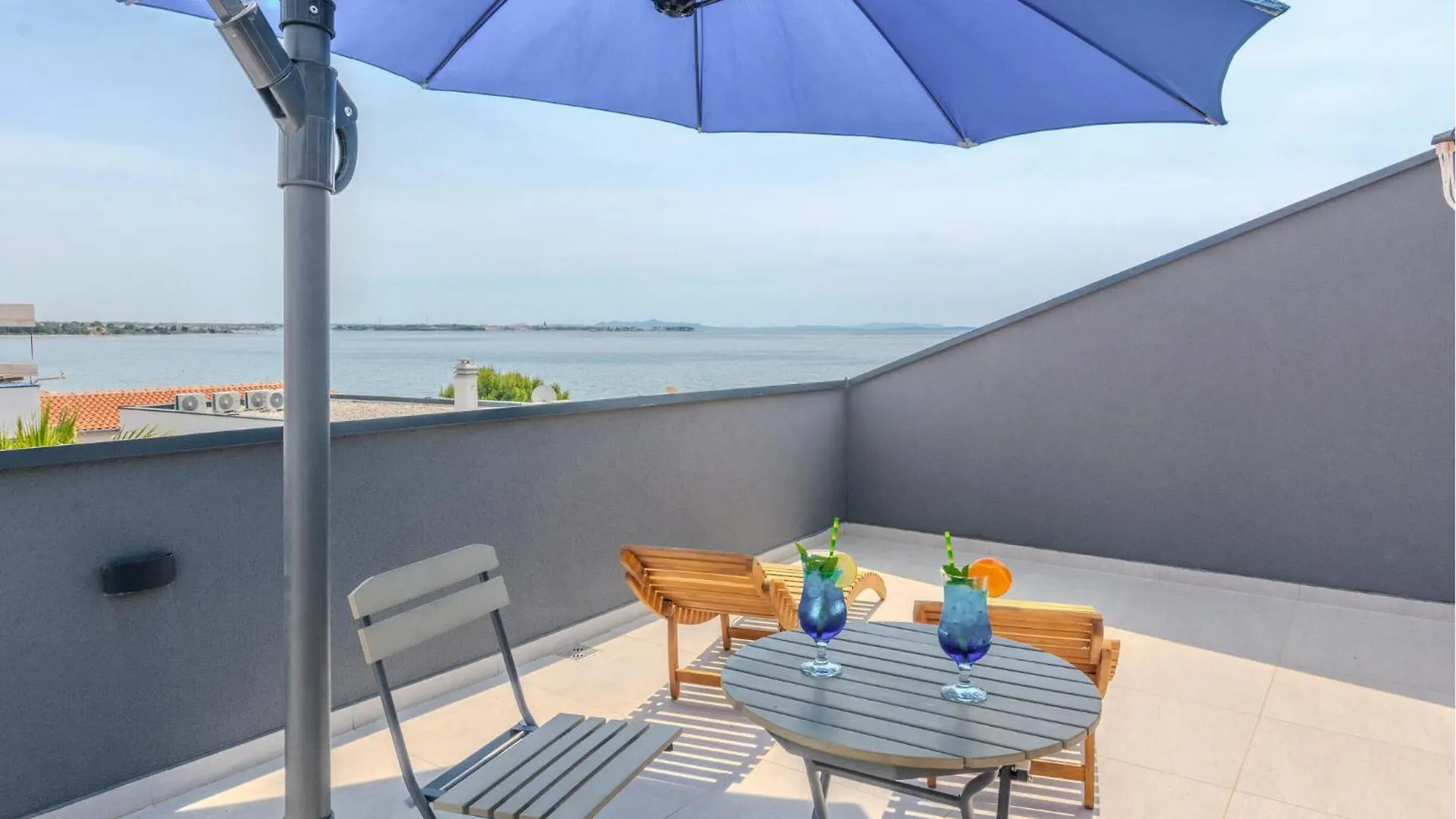 Beautiful Apartment In Vir With Wifi 0*,
