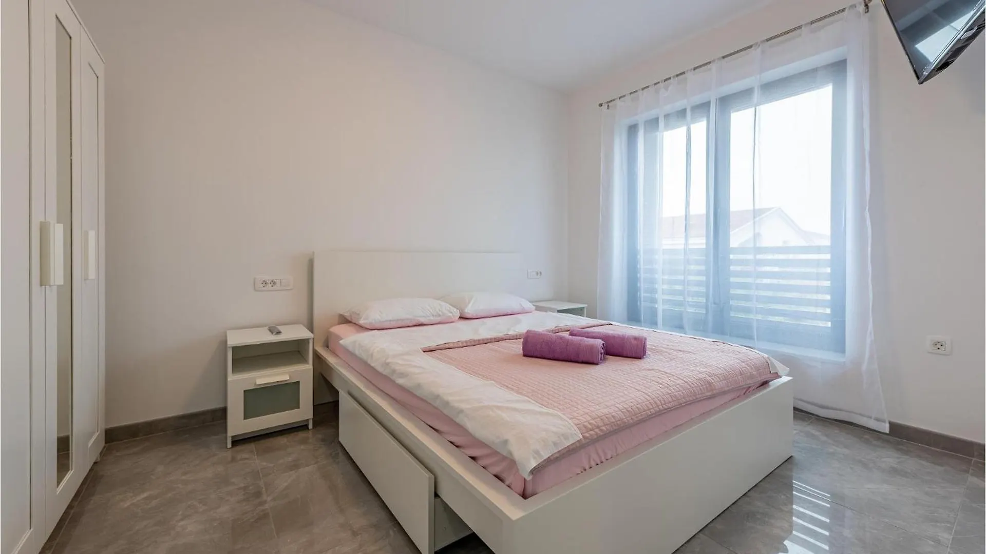 Beautiful Apartment In Vir With Wifi 0*,  كرواتيا