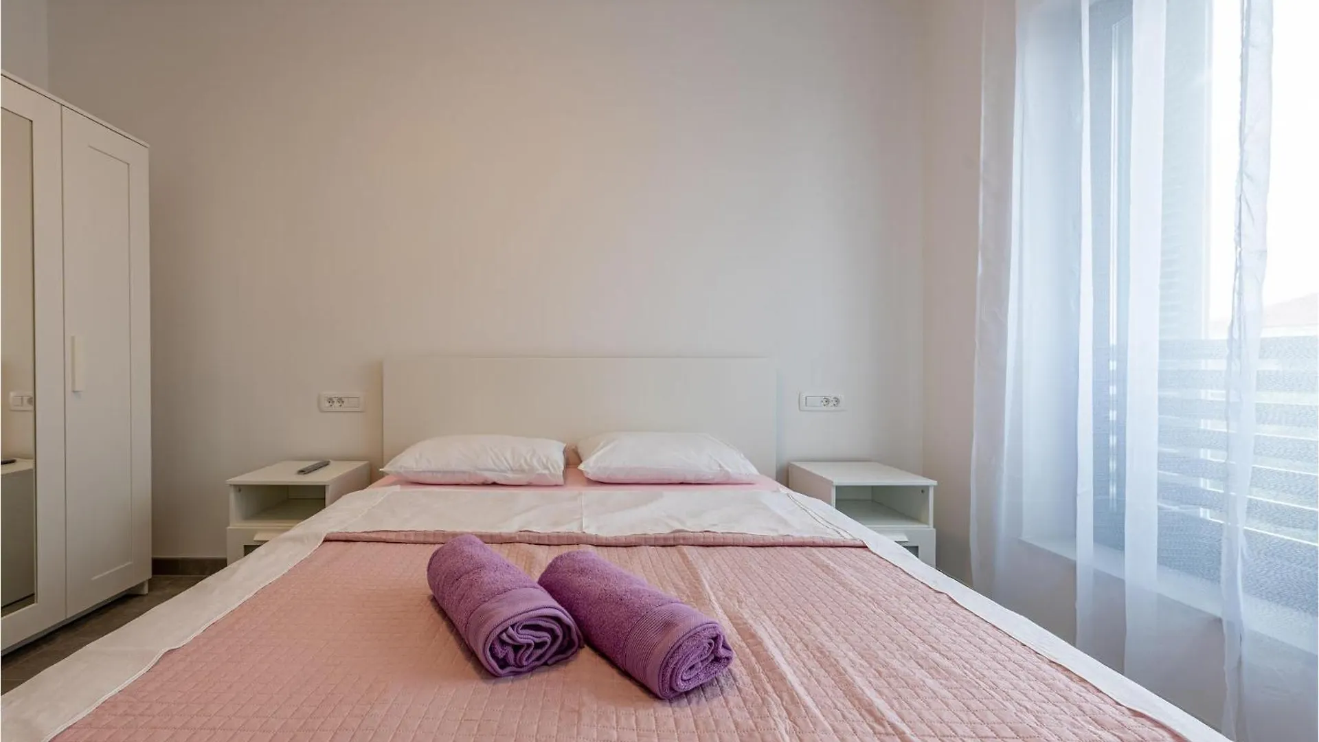 Beautiful Apartment In Vir With Wifi